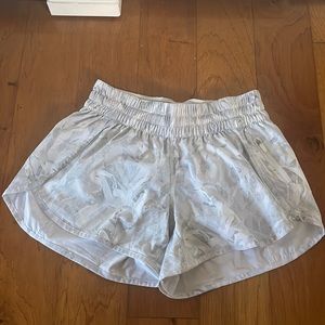 Lululemon size 8 shorts